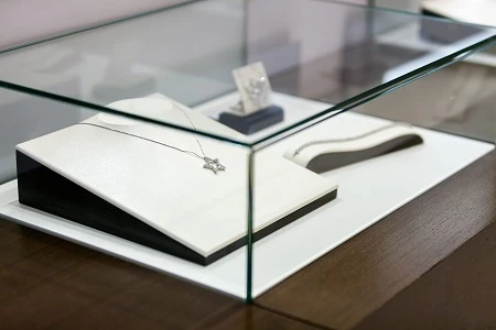 Anti-reflective glass
